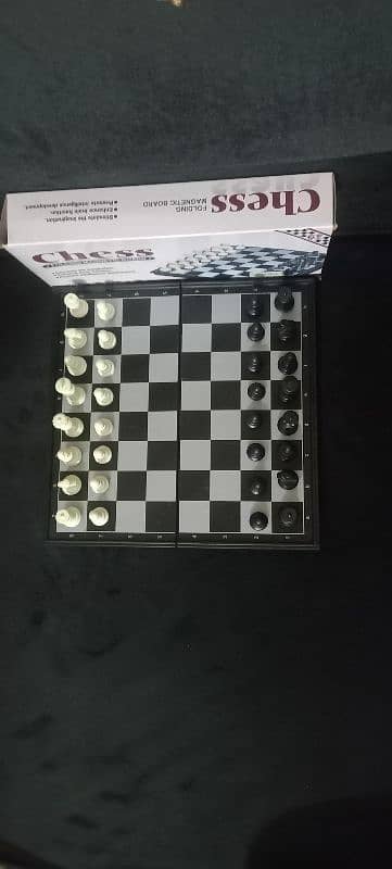 Foldable Magnetic chess 2