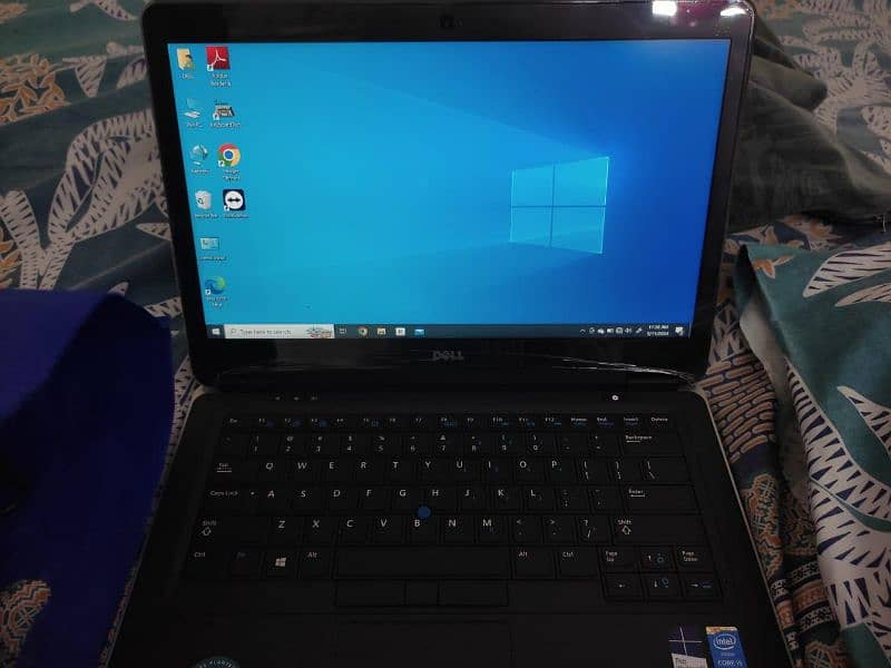 Dell Intel core i5 laptop 0