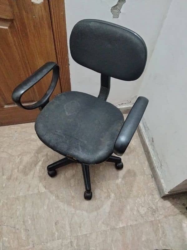 Revolving chair for computer and study use 0