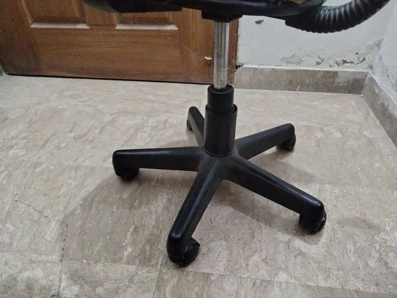 Revolving chair for computer and study use 1