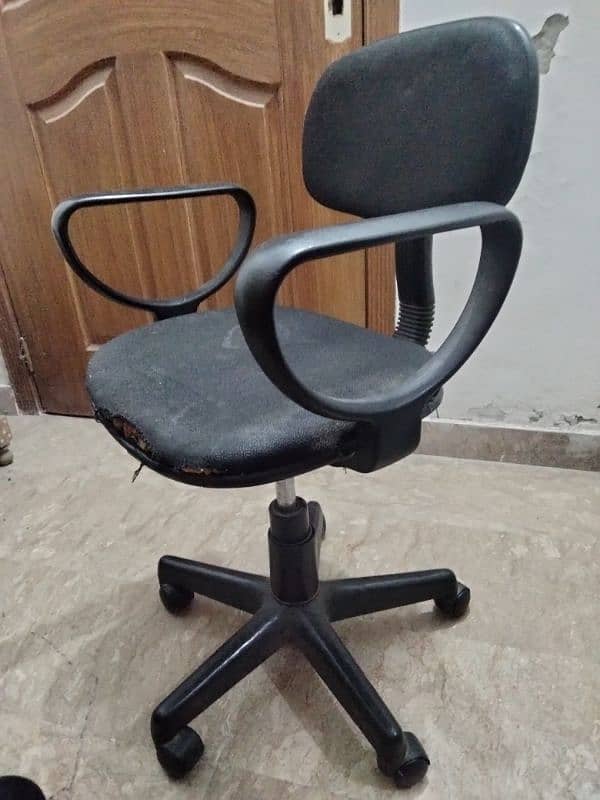 Revolving chair for computer and study use 3