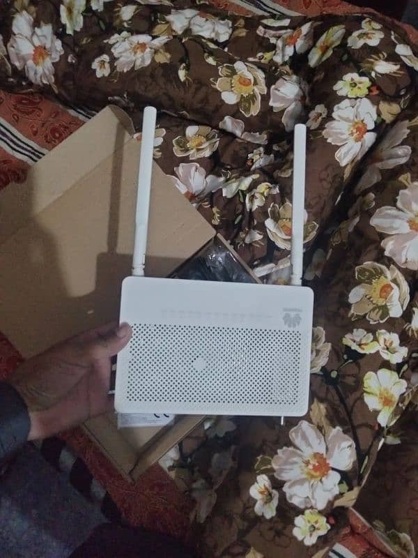 Huawei Router EG8247H5 (Box Pak) for sale 3