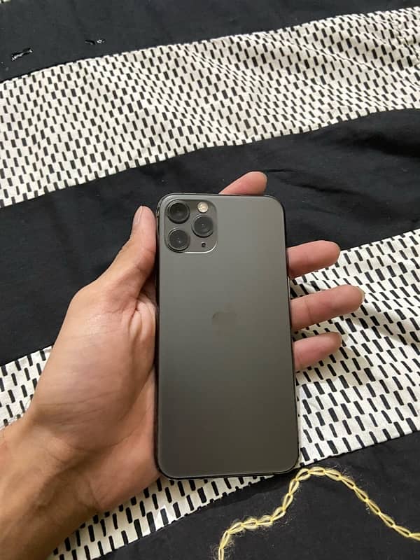 I phone 11 pro 256gb pta approved 5