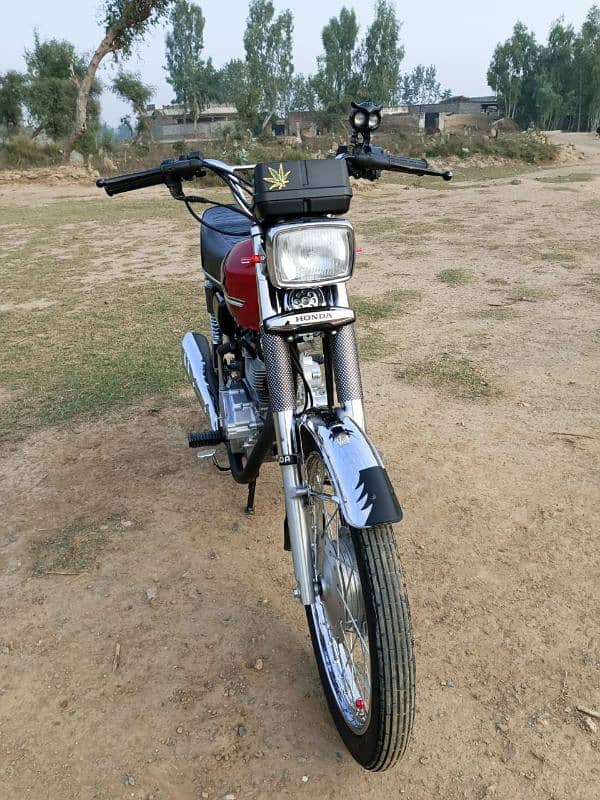 Honda 125 special edition mardan number 4