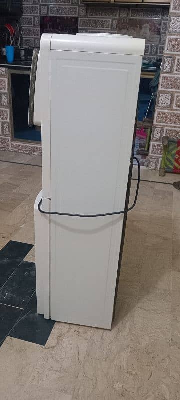 A Water Dispenser 0