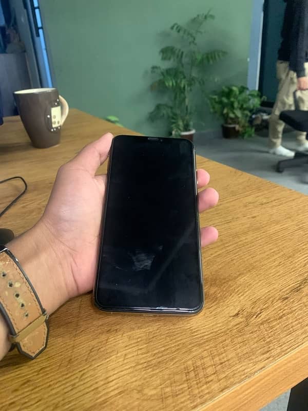 iphone xsmax 64gb 81 health face idi or ture tone on ha 1