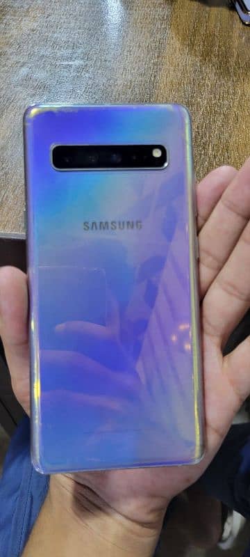 Samsung Galaxy S10 plus 5G 4