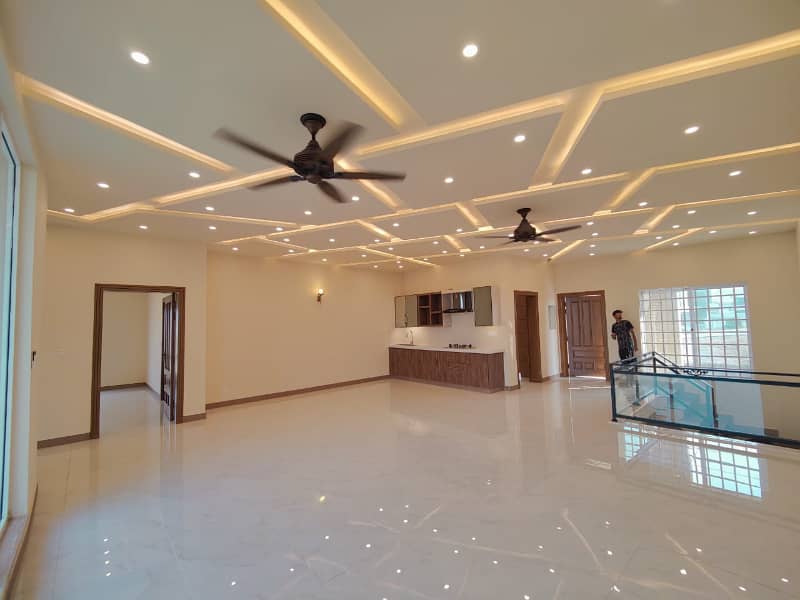 1 kanal Brand New house available for rent Bahria town Rawalpindi phase 8 5