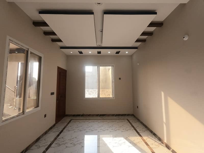 Prime Location 120 Square Yards House In Saadi Garden - Block 1 Best Option 17