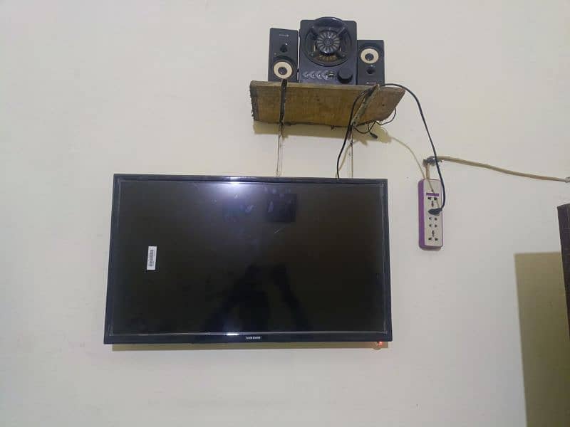 LCD 32 inch Android net wali urgent sale 0