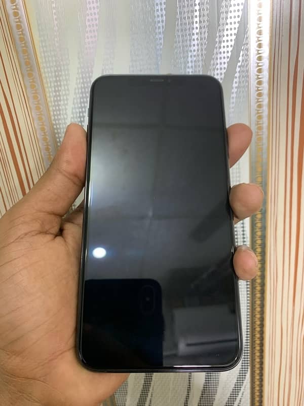 iphone 11 pro max 256gb both sim pta approved with box 2