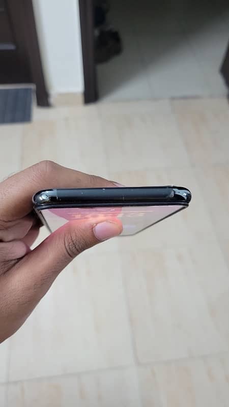 IPHONE 11 pro max (256)gb 0