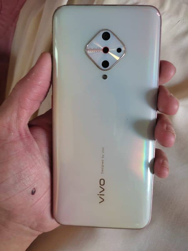 VIVO Y 51 4/128 SUPER AMOLED 6