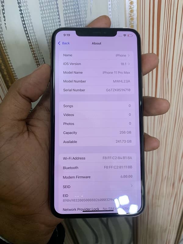 iphone 11 pro max 256gb pta approved screen ma nishan dakh sakta hain 9