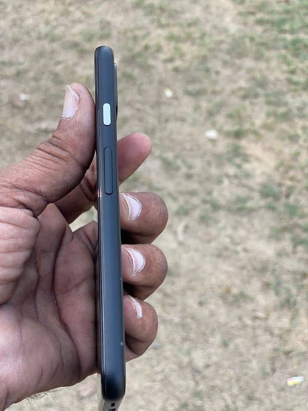 Google pixel 4      6.64 1