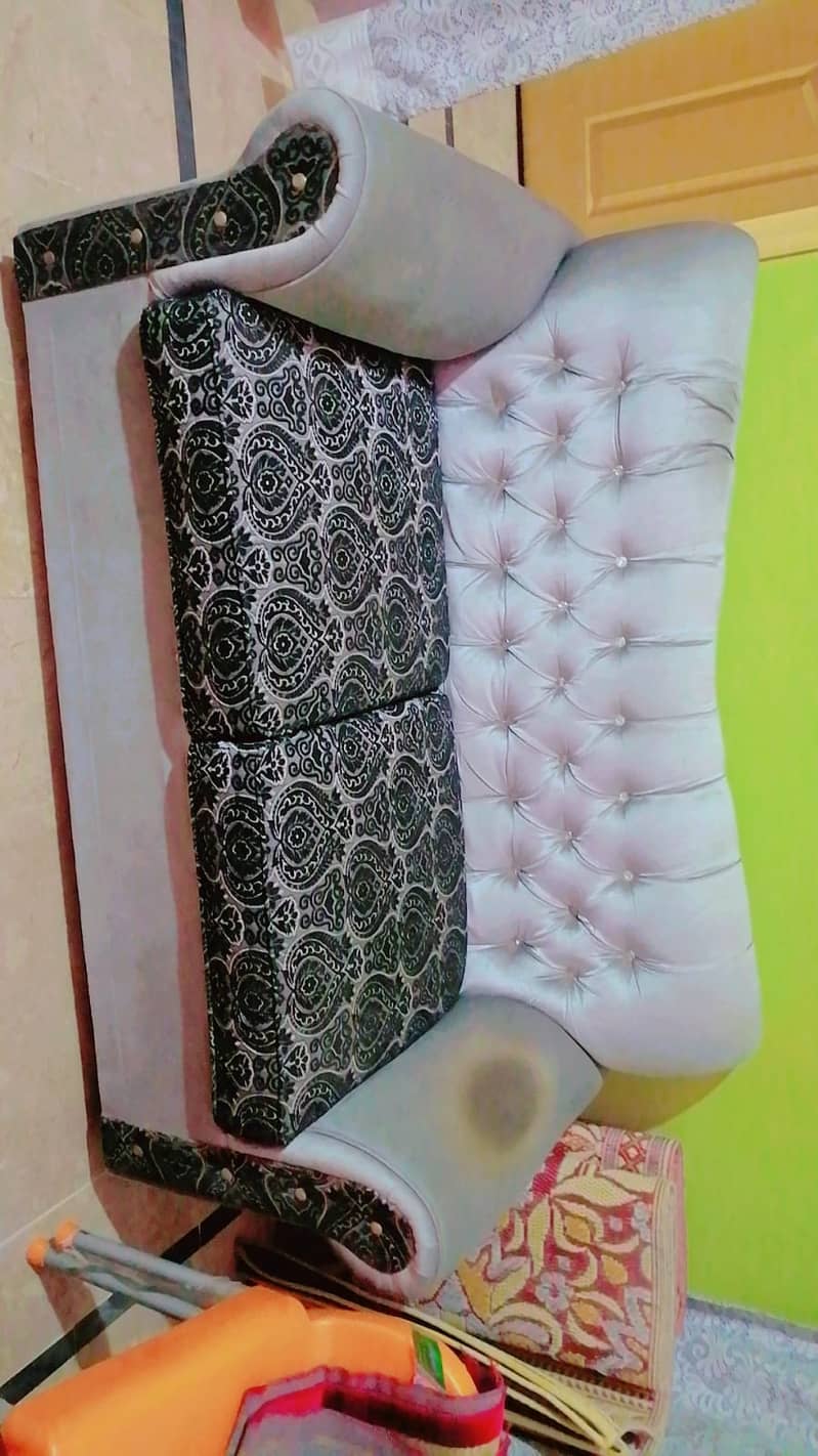 7 seater sofa 1