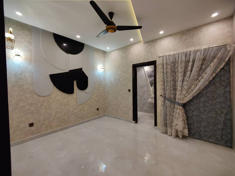 5 Marla Luxurious Designer House For Sale in Bahria Town Lahore 19