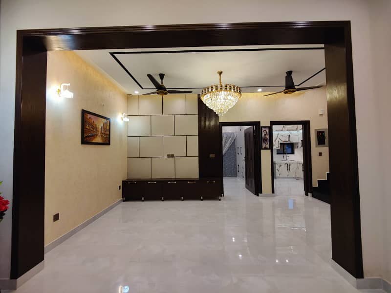 5 Marla Luxurious Designer House For Sale in Bahria Town Lahore 24