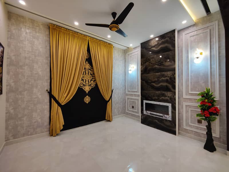 5 Marla Luxurious Designer House For Sale in Bahria Town Lahore 26