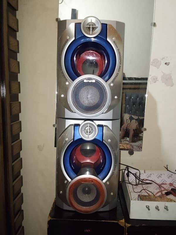 AIWA 1800 WATTS 9