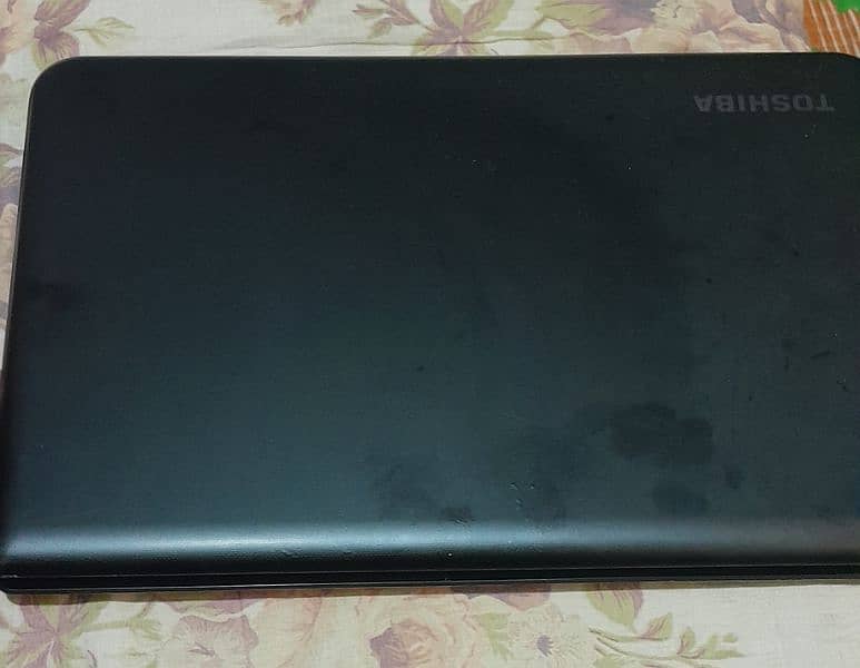 Toshiba satellite pro c70-b 1