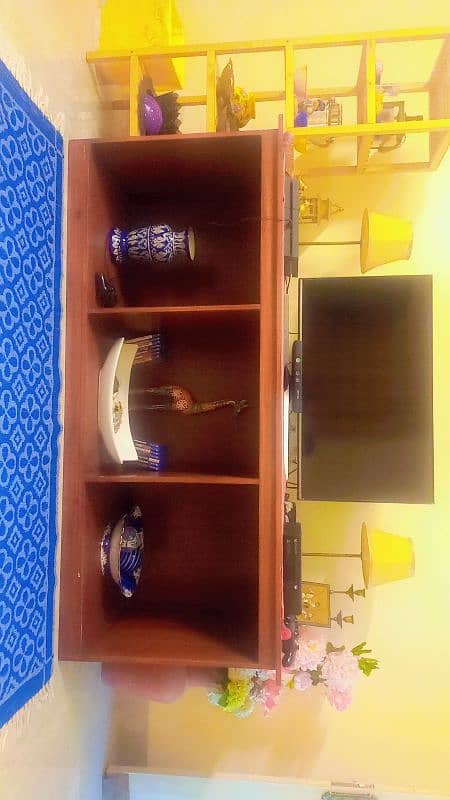 TV Console 1