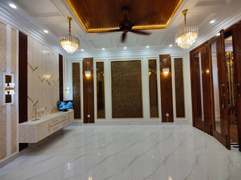 Luxurious Designer 10 Marla Brand New House For Sale in Bahria Town Lahore 10