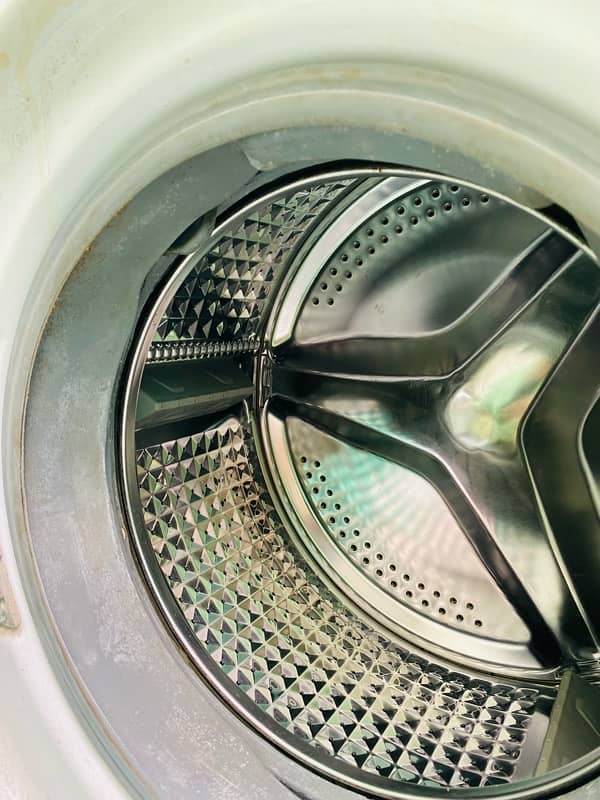 Front Load washing machine for sale 1