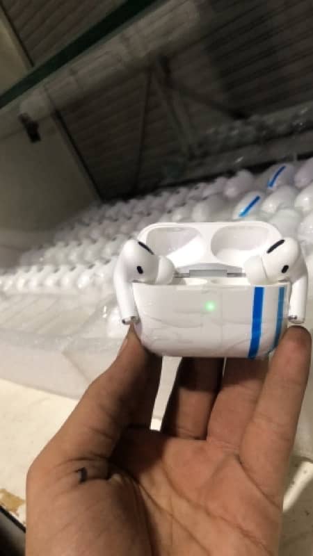 air pods pro 2 3