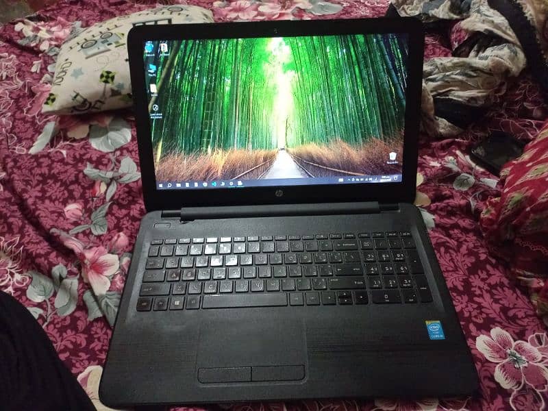 HP NoteBook i3 5th gen 0