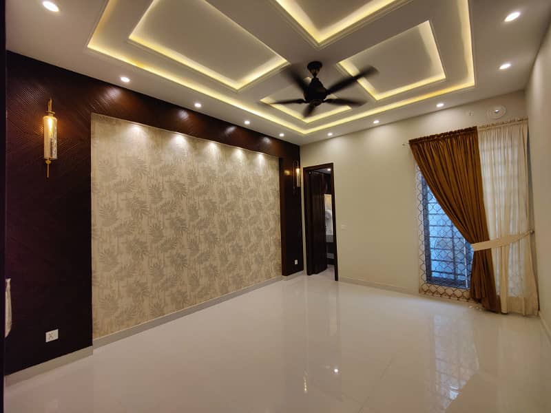 Luxurious Designer 10 Marla Brand New House For Sale in Bahria Town Lahore 1