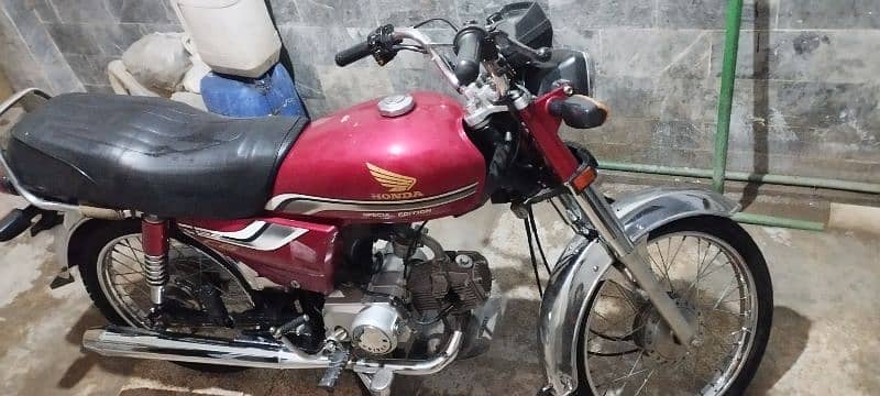 united 70. bike in genun condition 2