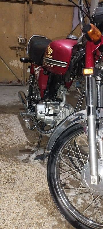 united 70. bike in genun condition 4