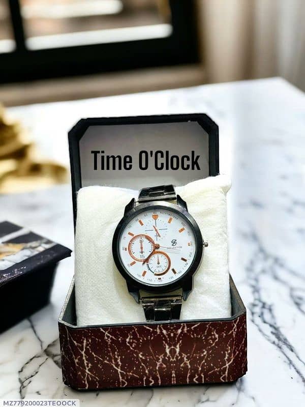 Real classic watch in 2000rupees with free delivery 1