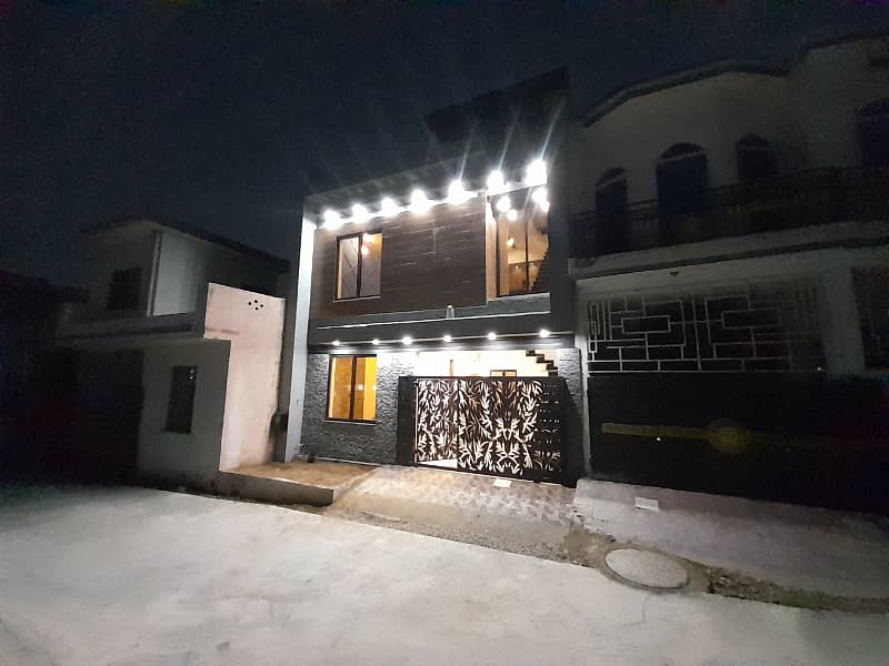 2.5 Marla Designer House For Sale On Very Ideal Location Opp Askari 14 Main Gate Caltex Road Rawalpindi 0