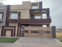 10 Marla House In Only Rs. 32500000