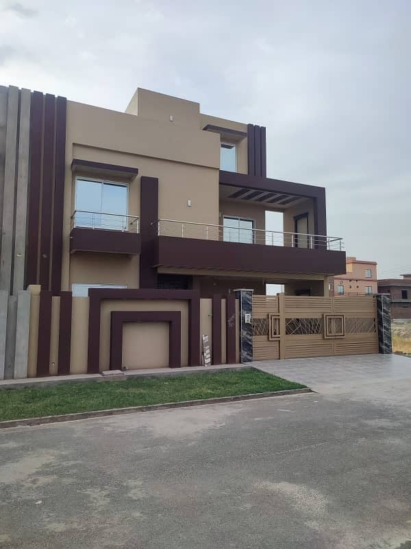 10 Marla House In Only Rs. 32500000 1