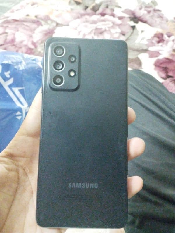 Samsung A 52s mobile ok hai bs tora sa touch break hai 8Ram 128gb 0