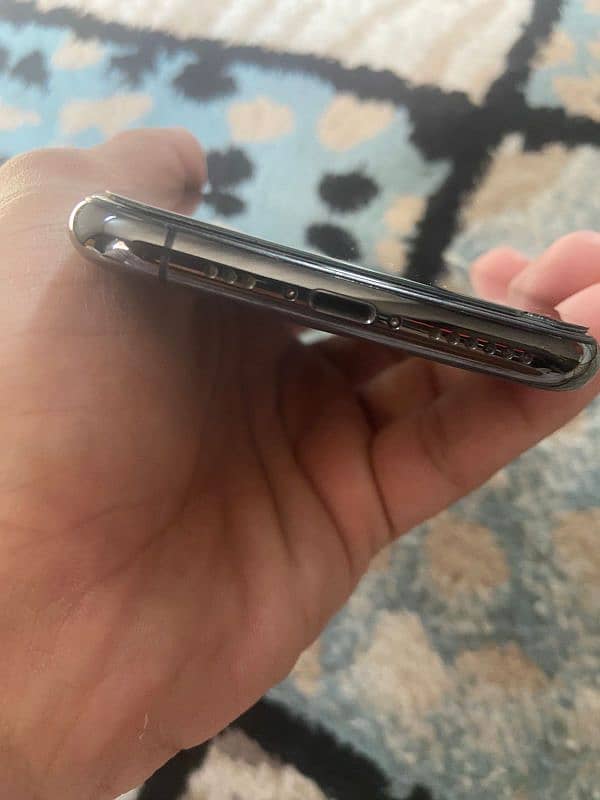 Iphone 11 pro PTA approved 5