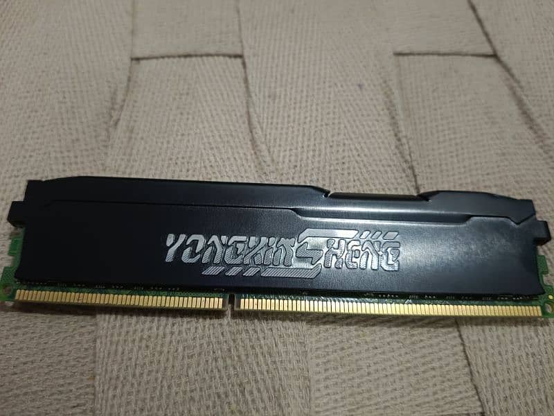 Nvedia Gt 330 1gb graphic card with gc and 4 GB ddr 3 supersonic Ram 2