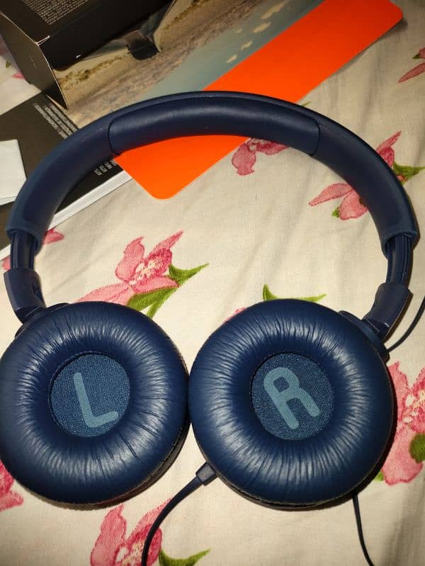 JBL by Harman Tune 500 headphones for sale  (Wired) 3