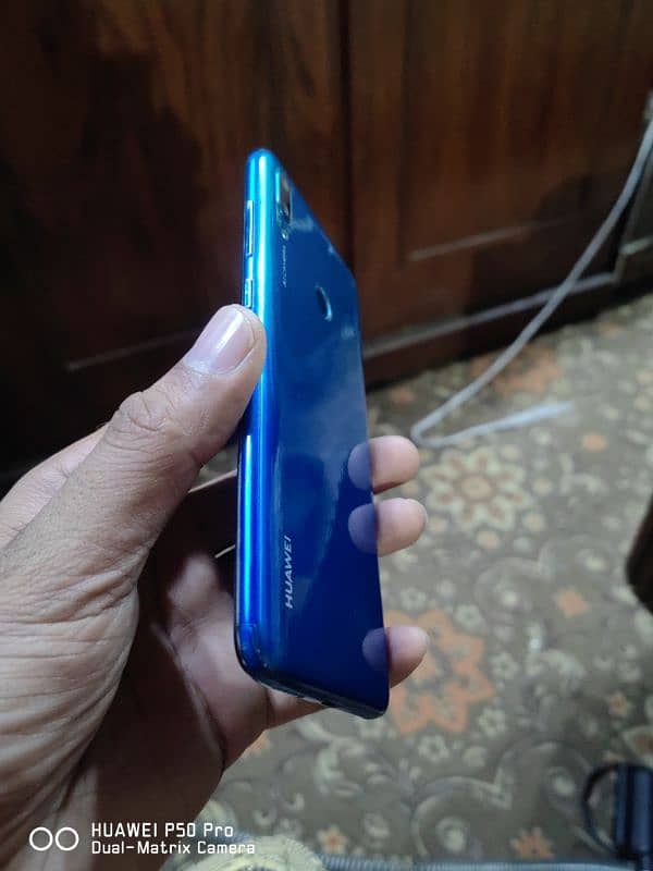 Huawei Y7 Prime 2019 9/10 Condition me ha mobile me koe issues nai ha 5