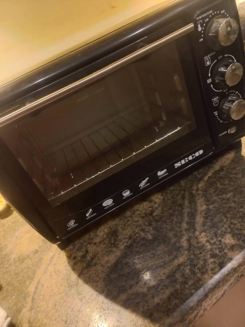 Electric oven 10/10 condition 2