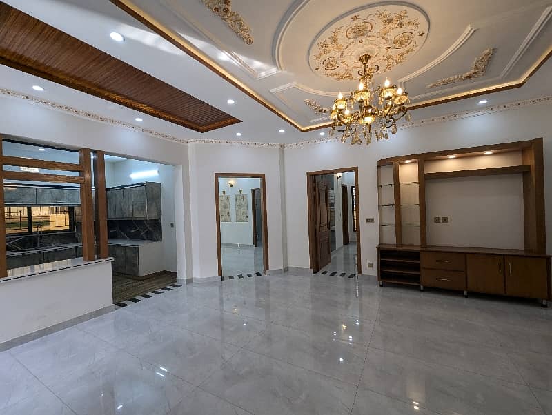 10 Marla brand new luxury Spanish style double storey available for sale in wapdatown Lahore 5