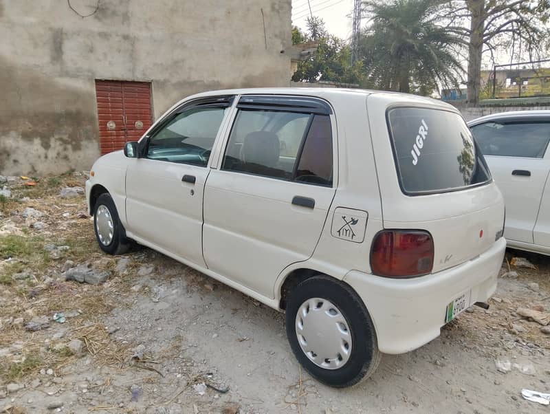 Daihatsu Cuore 2005 3