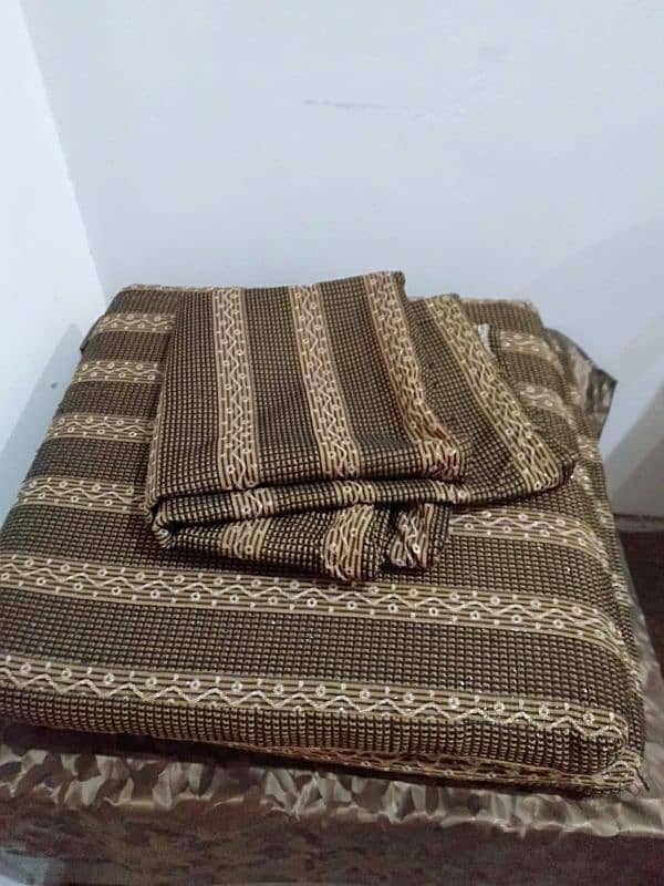 Two chair cushions for sale in Good Condition 2