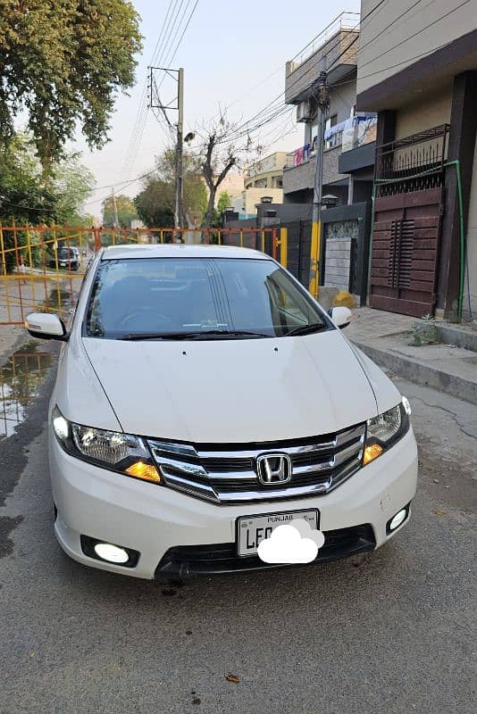 Honda City  2015/2016 Not a single rupee work required Well maintained 3