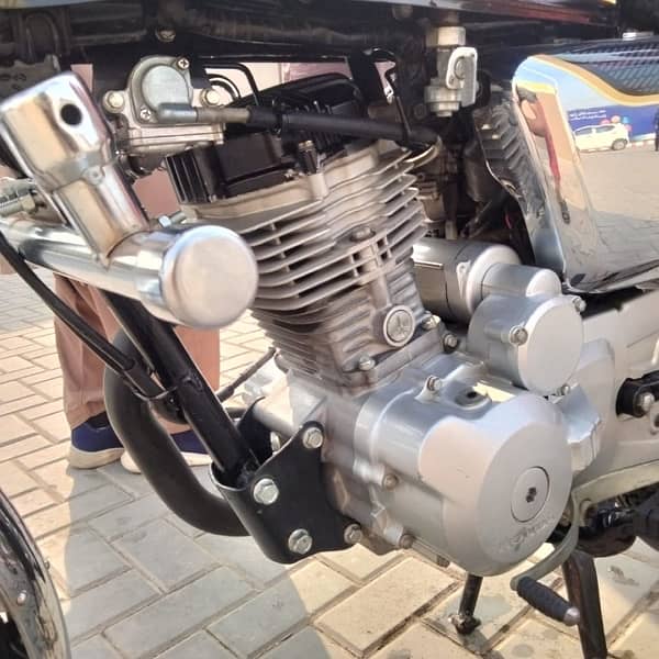 Honda CG 125 special edition self start 5 gears 2023 registration 5