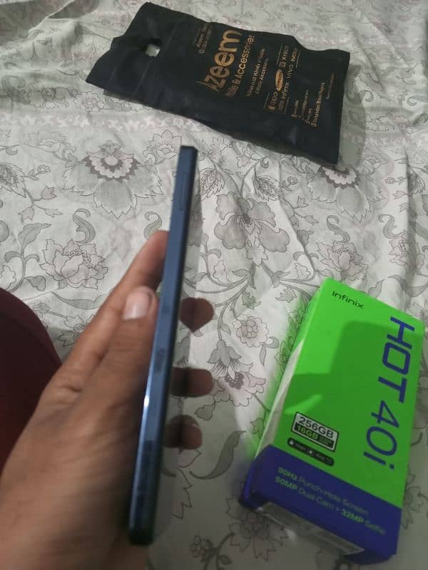 Infinix Hot 40i  For sale . . 8+8 GB ram and 256GB External Memory 5