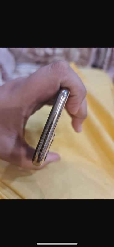 iphone 11 pro rose gold colour 2